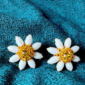 Flower earrings